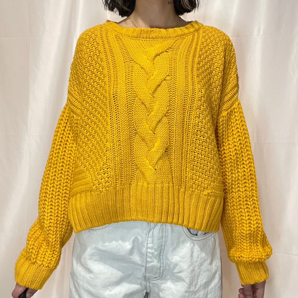 Women’s yellow knit sweater